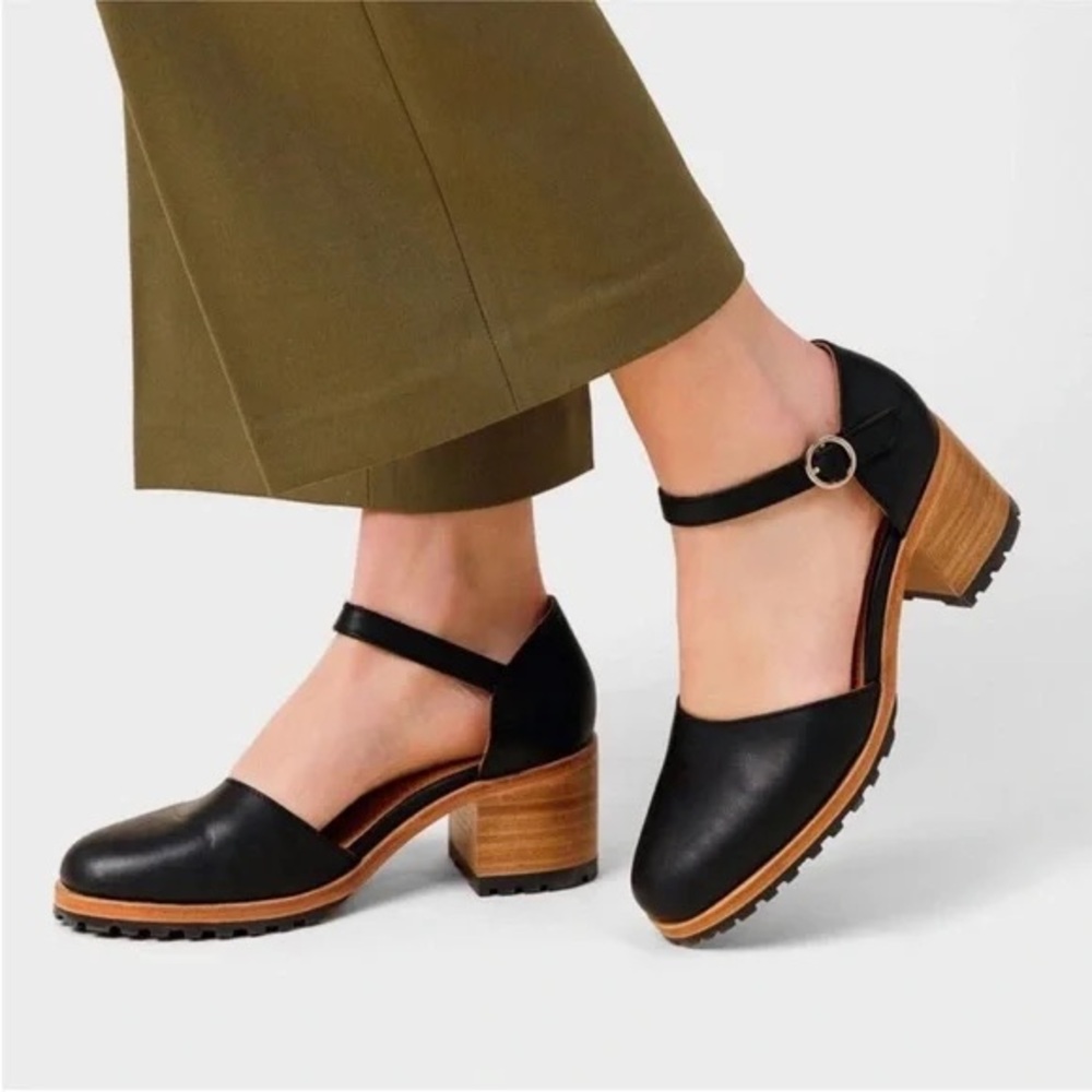 Black Leather Mary Jane Block Heel Pumps